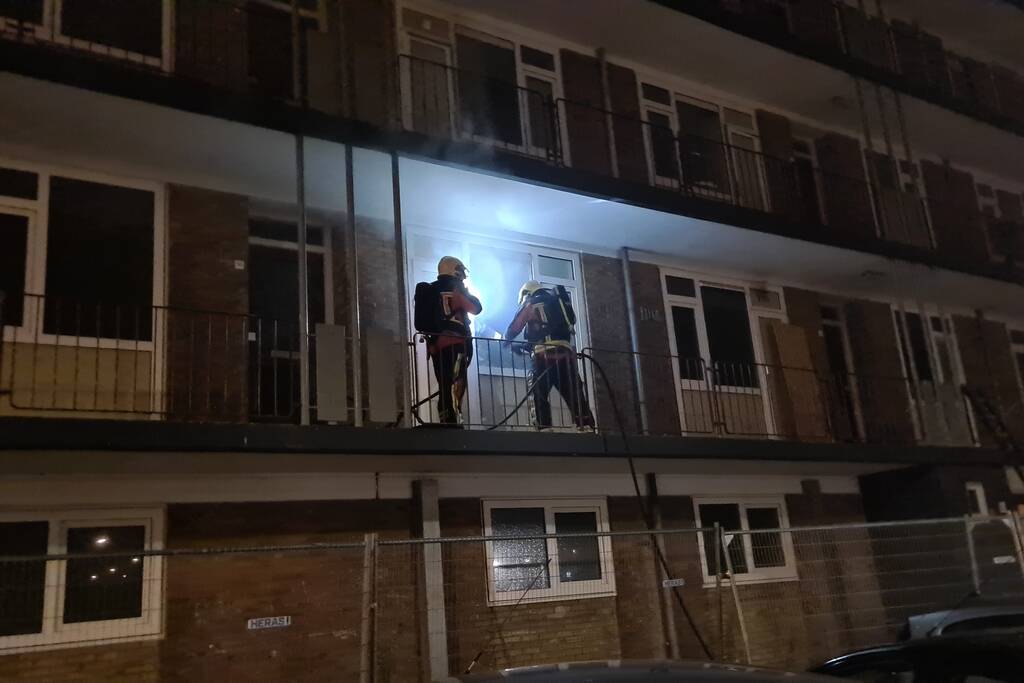 Uitslaande brand in leegstaande flat