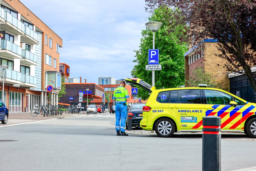 Vrouw aangereden door personenauto