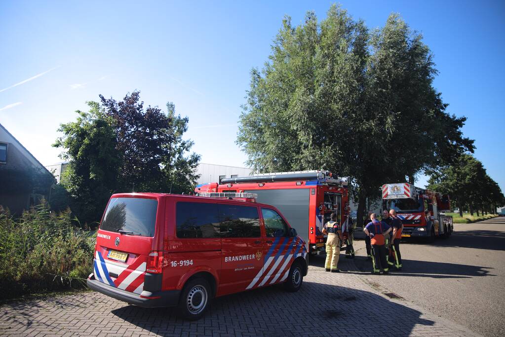 Schermdoek vat vlam in kwekerij Spekflowers