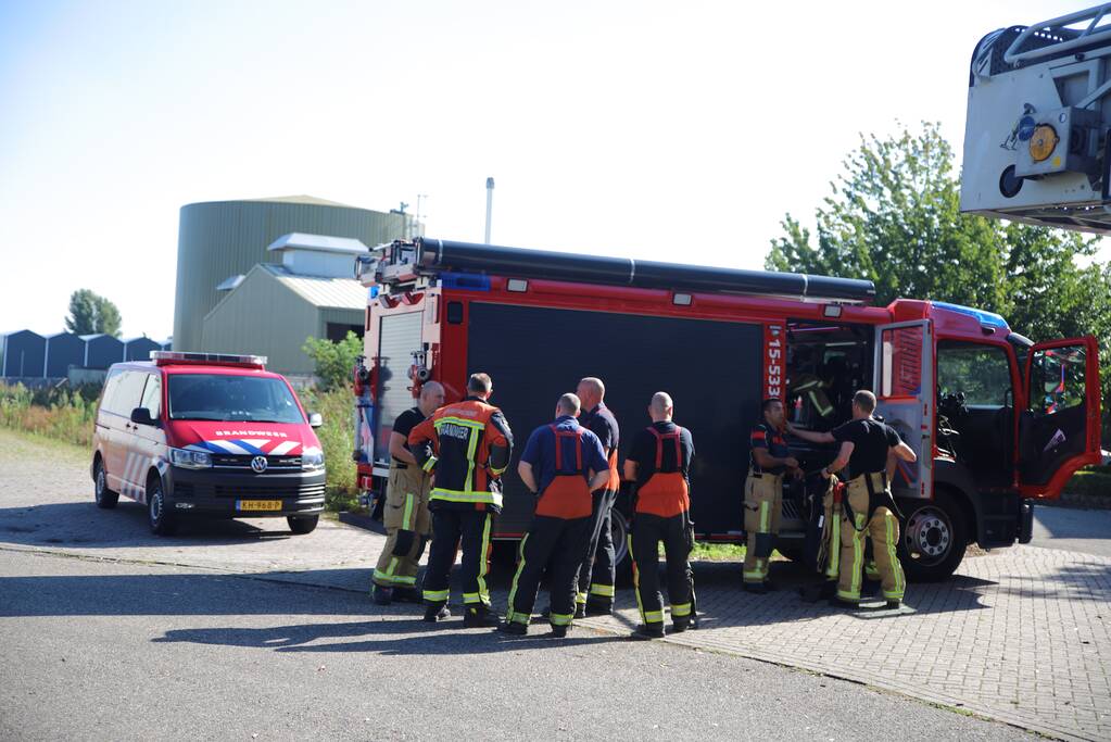 Schermdoek vat vlam in kwekerij Spekflowers