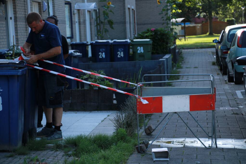 Waterlekkage ontstaan onder trottoir