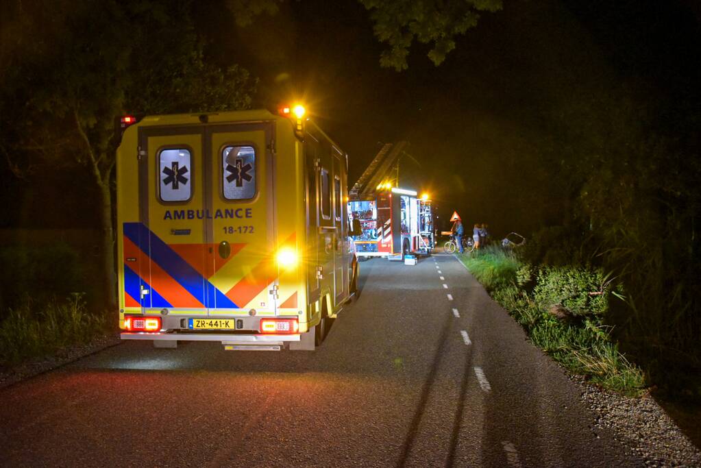 Ravage na botsing op geparkeerde personenauto's