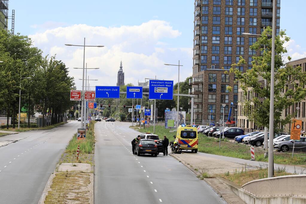 Motorrijders betrokken bij kop-staartbosting
