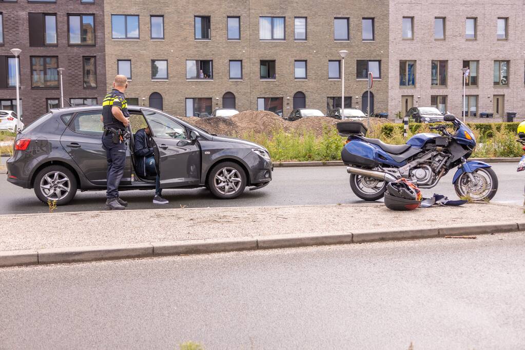 Motorrijders betrokken bij kop-staartbosting