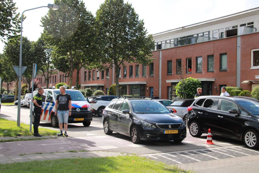 Bestuurster van scootmobiel gewond na aanrijding met auto