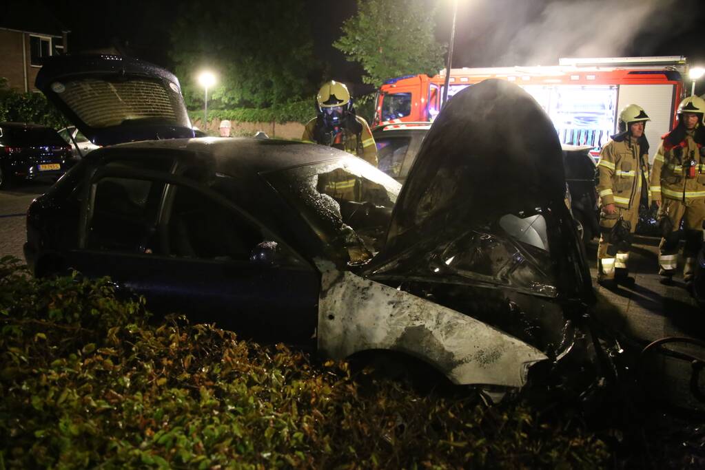Auto verwoest door brand