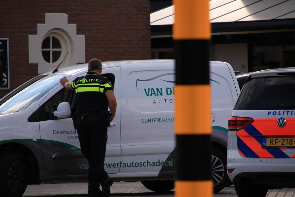 Twee personen aangehouden na winkeldiefstal