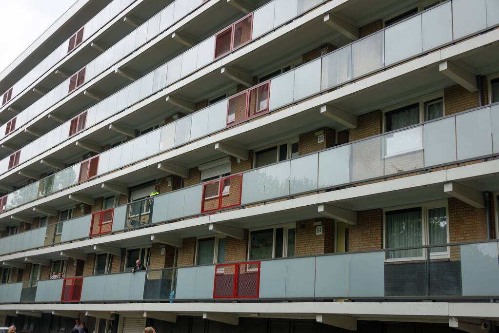 Hennepkwekerij aangetroffen in flatwoning