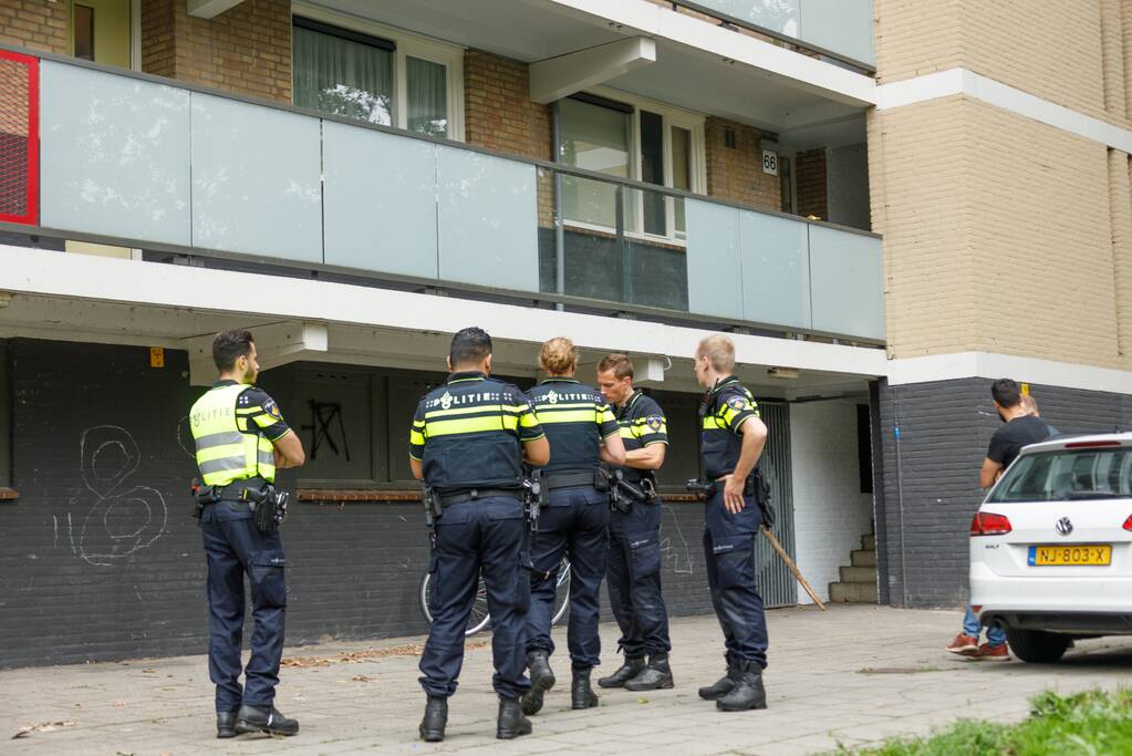 Hennepkwekerij aangetroffen in flatwoning