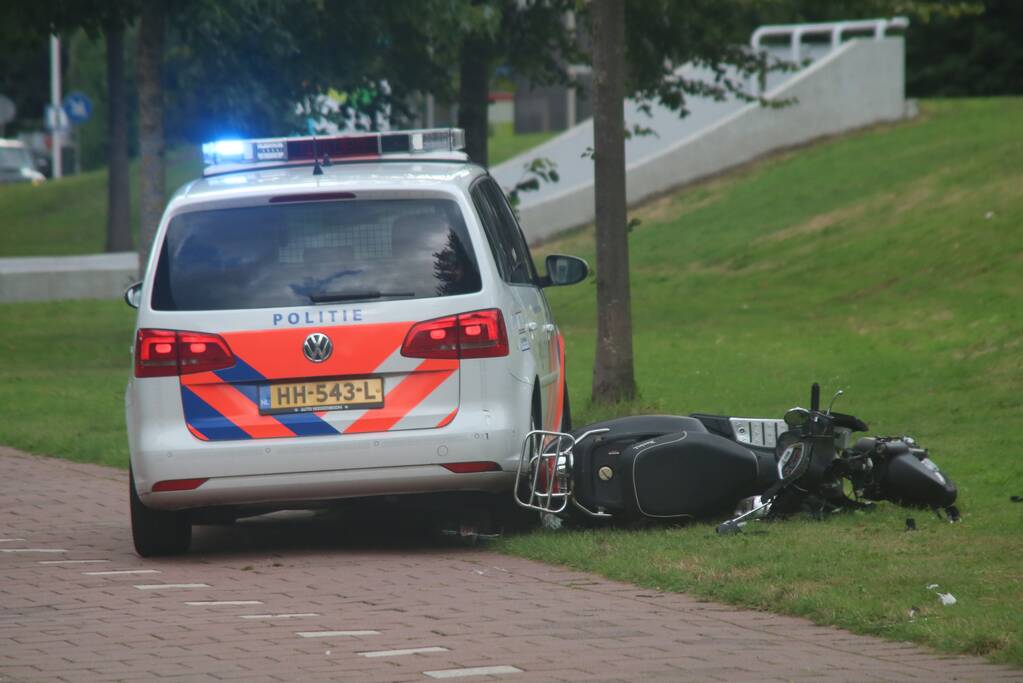Scooterrijder zwaargewond na achtervolging door politie