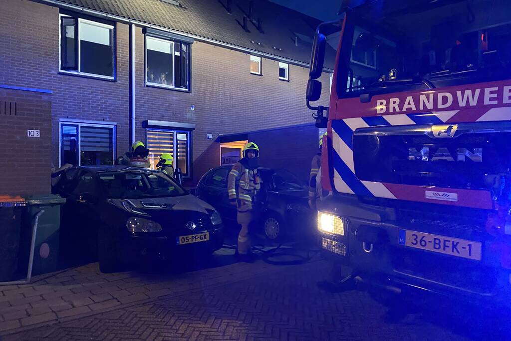 Veel rook bij brand in woning