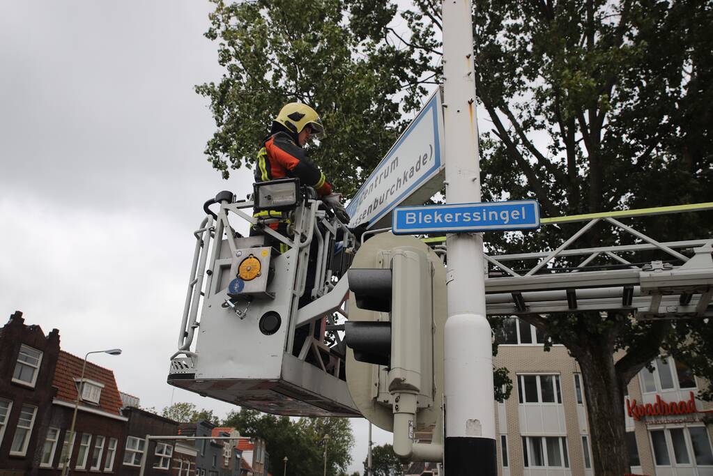 Loshangende bewegwijzeringsbord verwijderd bij storm Francis