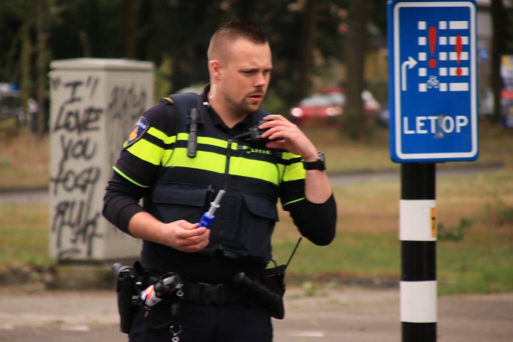 Veel schade bij verkeersongeval met drie auto's