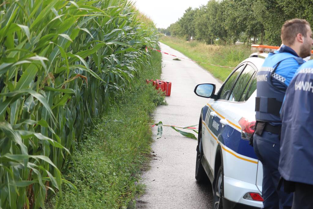 Vaten met mogelijk drugsafval aangetroffen