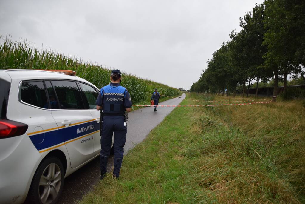 Vaten met mogelijk drugsafval aangetroffen