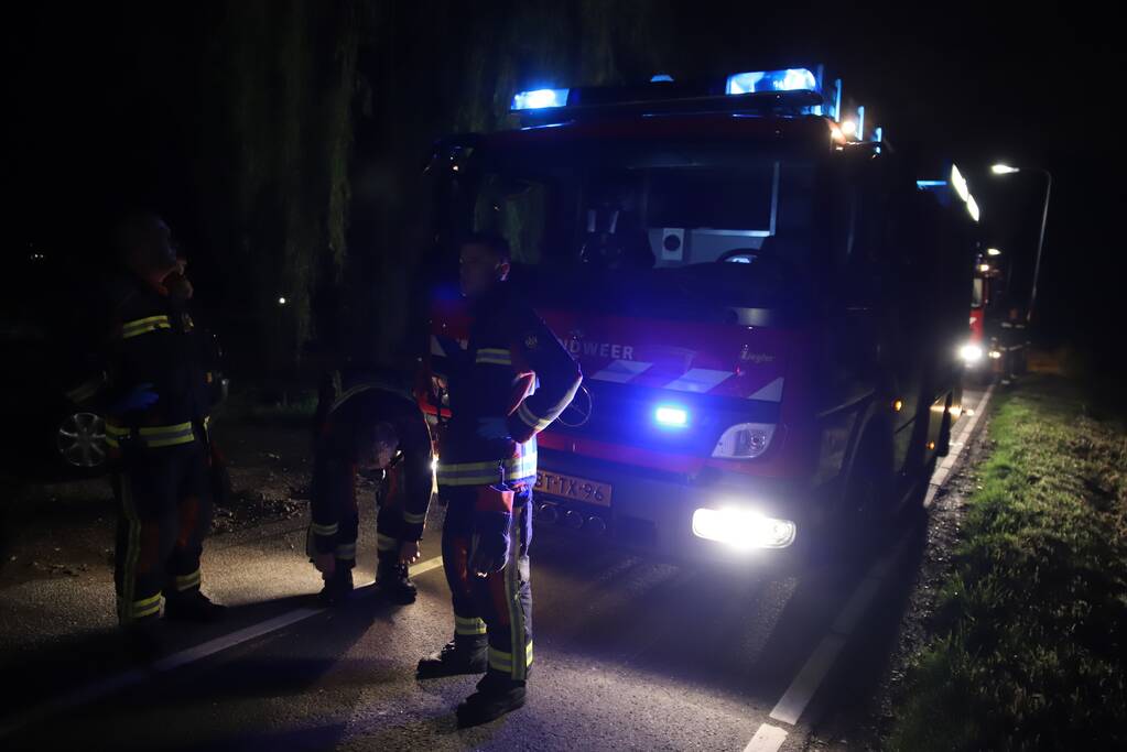 Fietser belandt in het water en raakt zwaargewond