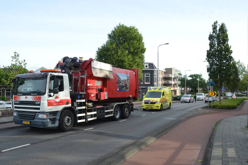 Fietser gewond bij aanrijding met vrachtwagen