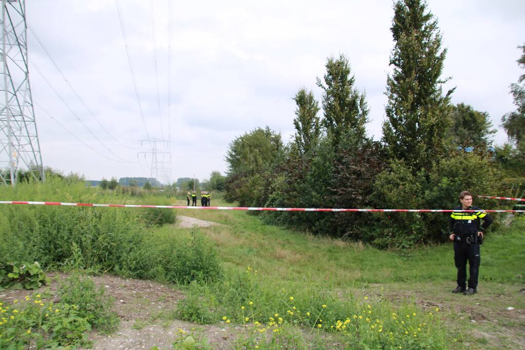 Traumahelikopter landt voor incident bij hoogspanningsmast