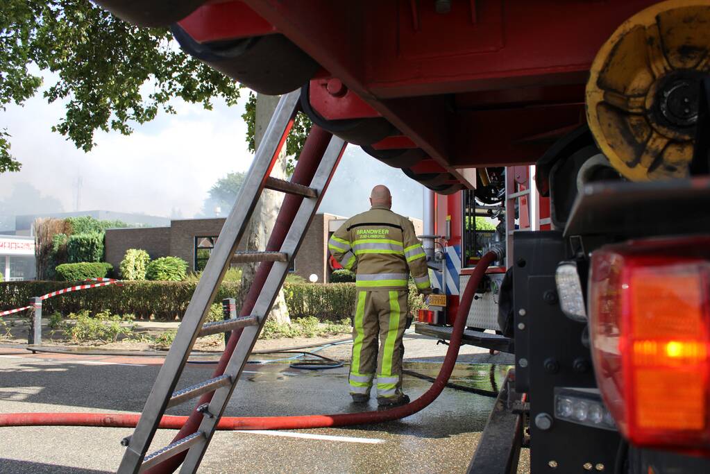 Vrachtwagen volledig verwoest door brand