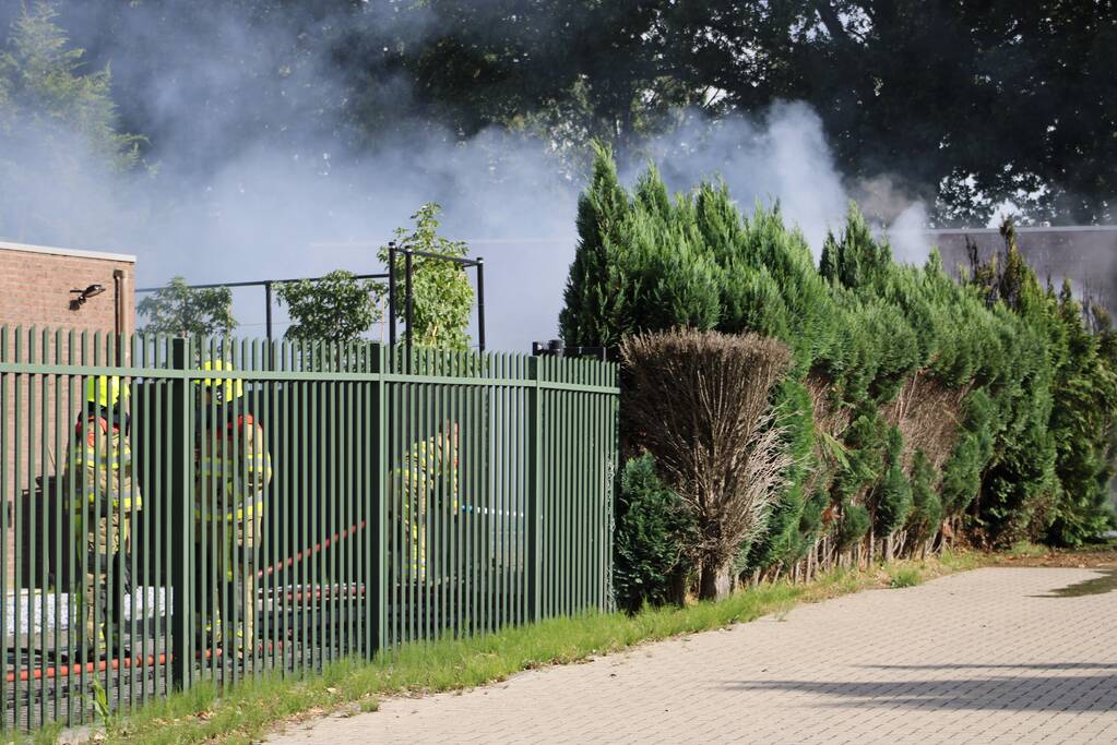 Vrachtwagen volledig verwoest door brand