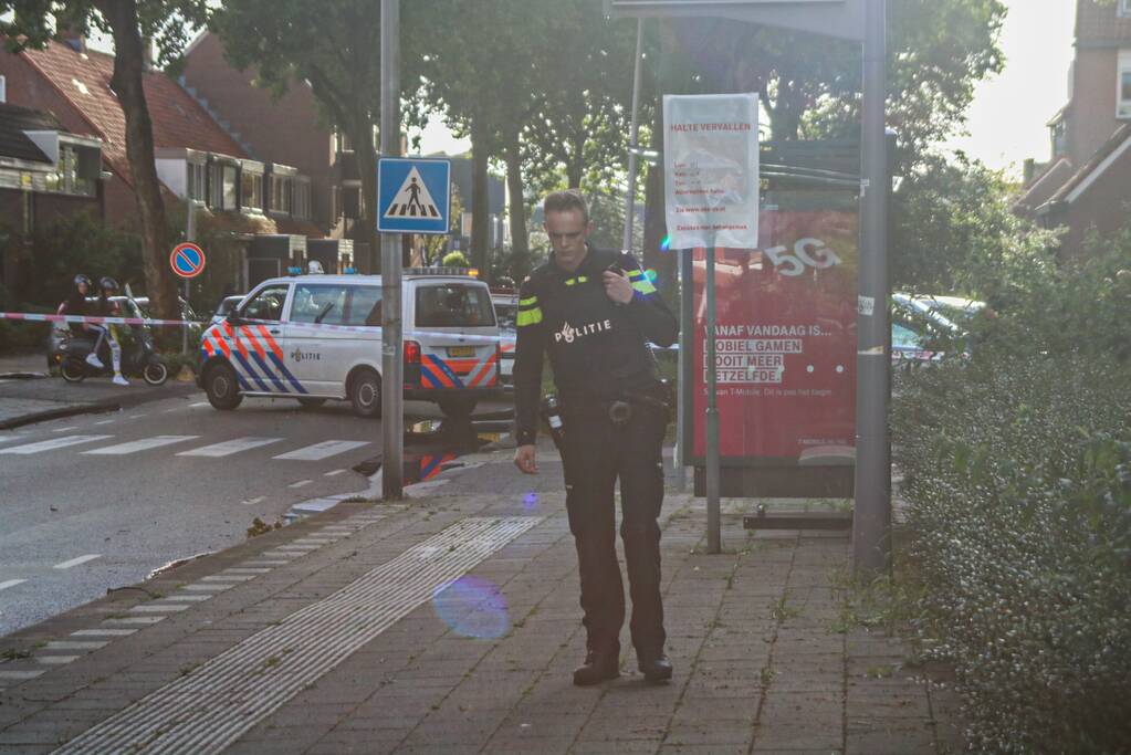 Mogelijk geschoten bij bushalte in Waterland