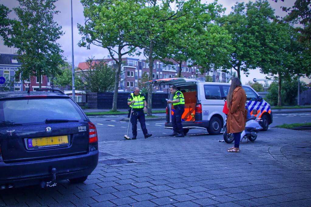 Scooterrijder gewond bij verkeersongeval met auto