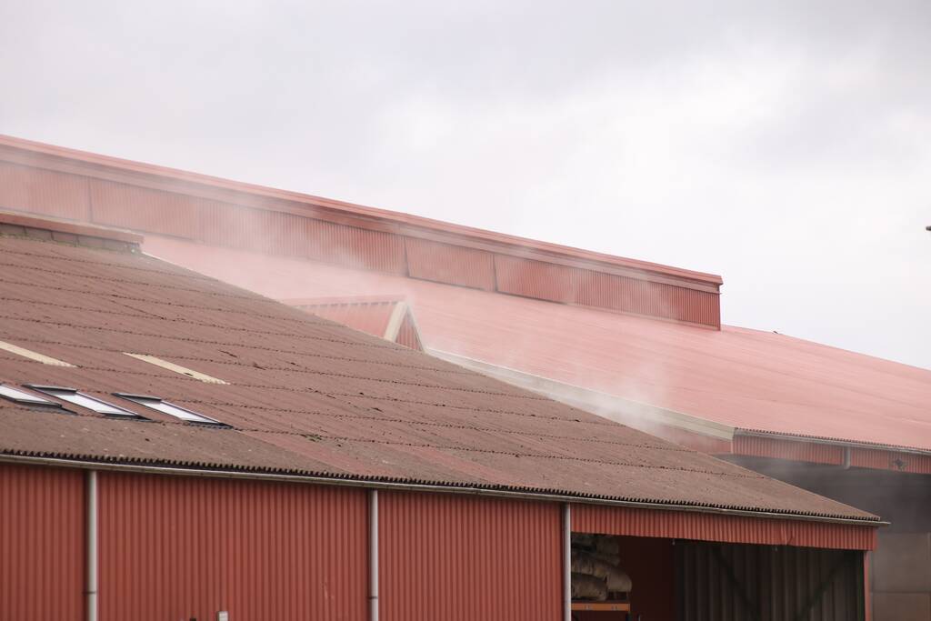 Grote brand in loods Van Andel Bio