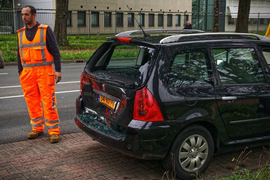Schade na kop-staart aanrijding