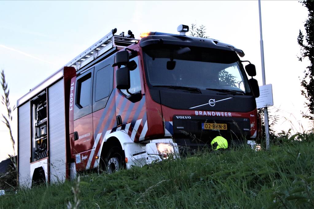 Scootmobiel vliegt in brand