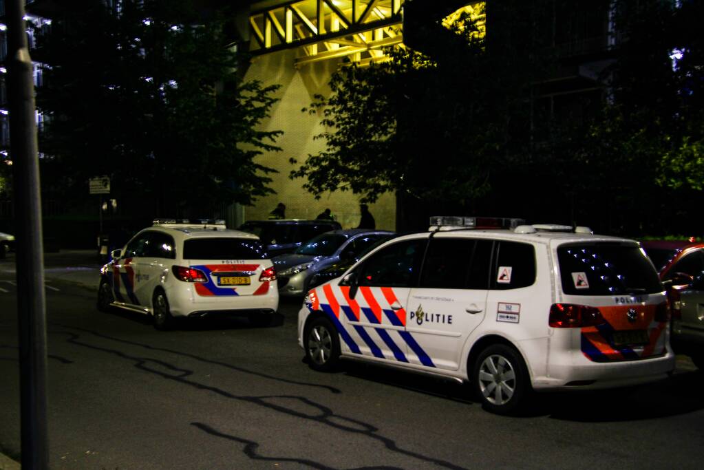 Schoten gelost uit voertuig, twee personen aangehouden