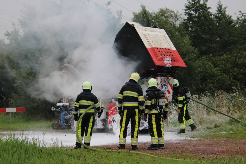 Grasmaaier vliegt in brand