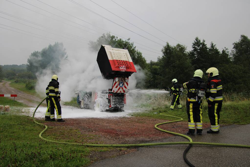 Grasmaaier vliegt in brand