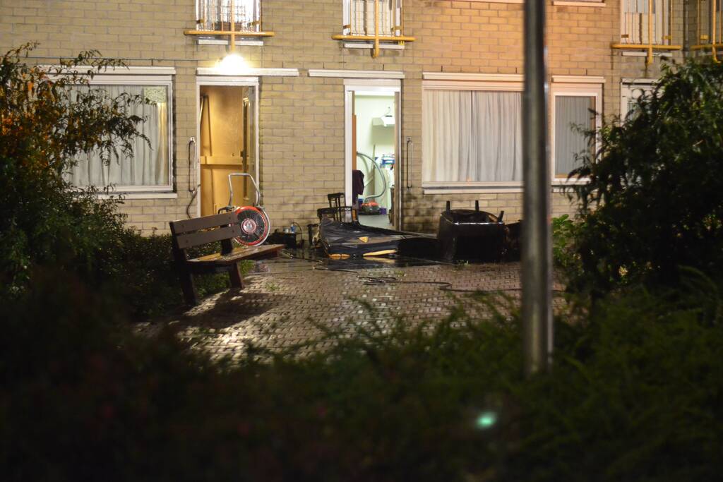 Wooncomplex Yulius ontruimd na brand