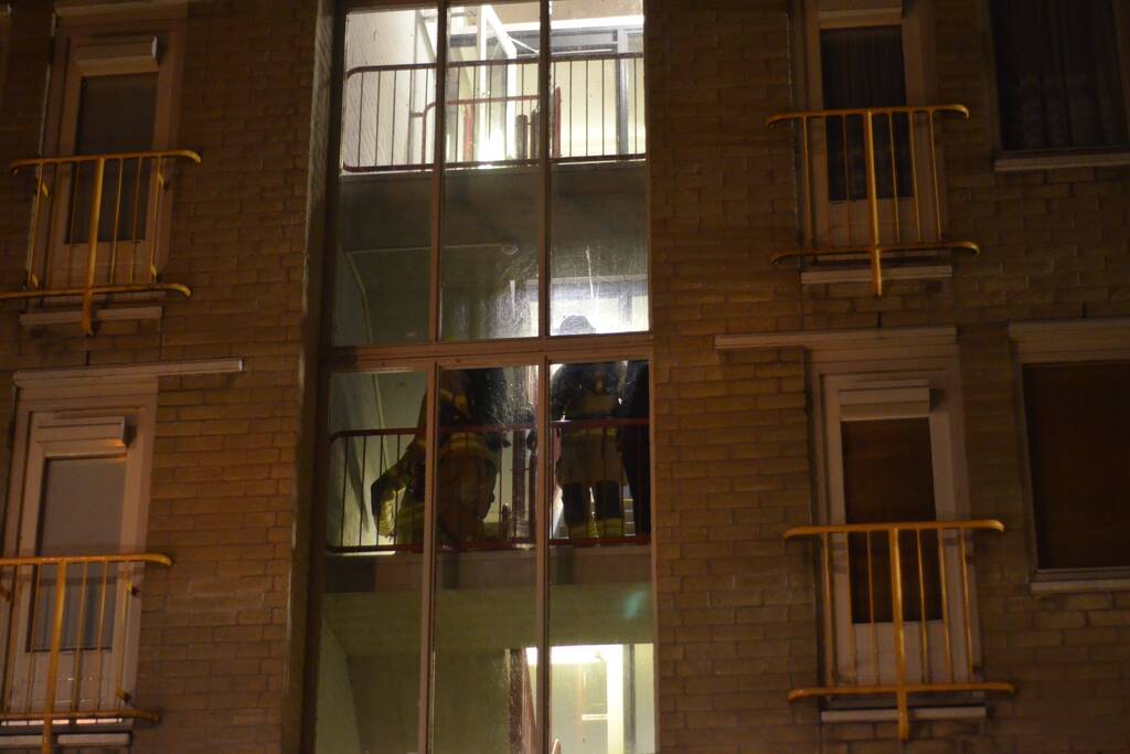 Wooncomplex Yulius ontruimd na brand