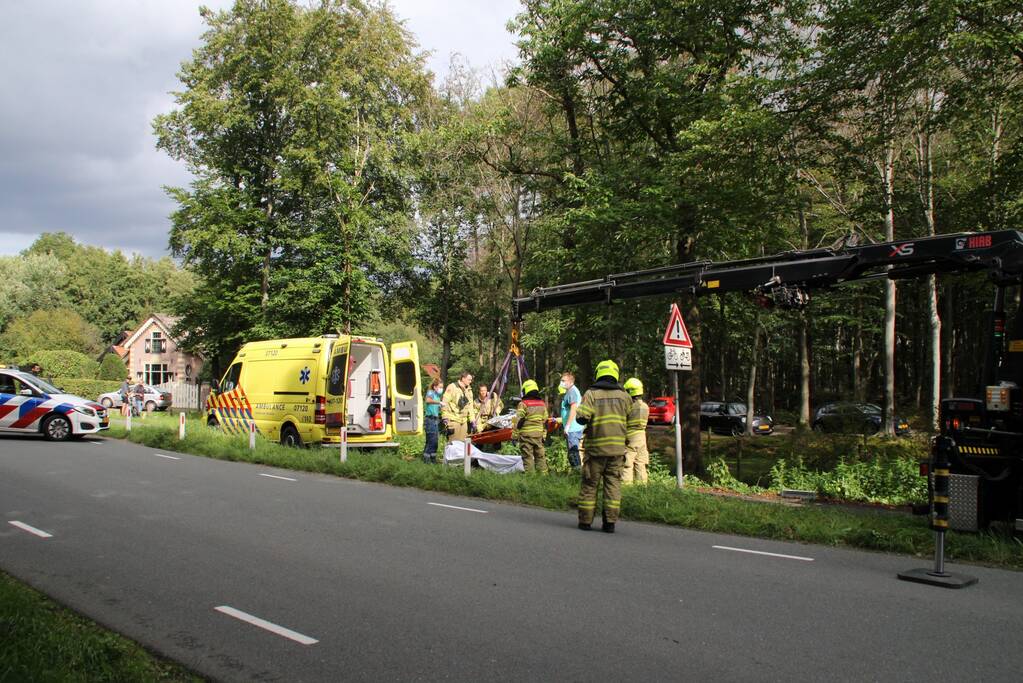 Persoon in greppel gevallen