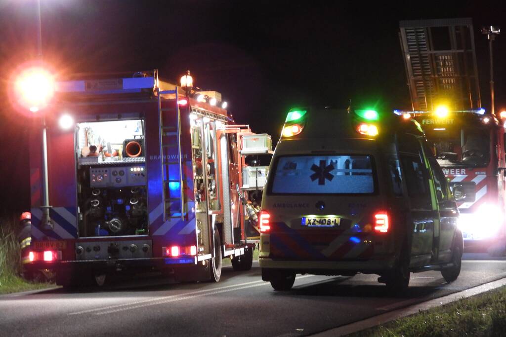 Twee personen bekneld bij zwaar ongeval