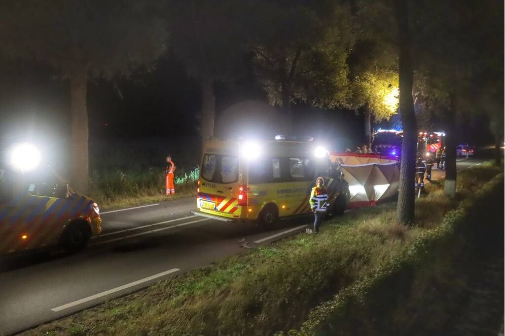 Automobilist overleden na ernstig verkeersongeval