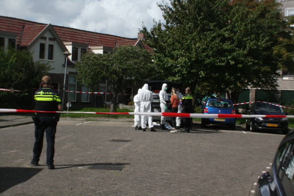 Overleden persoon aangetroffen na mogelijk misdrijf