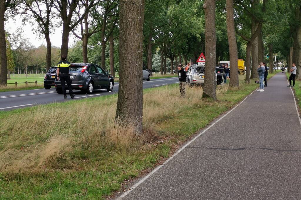 Vier voertuigen betrokken bij kop-staart botsing