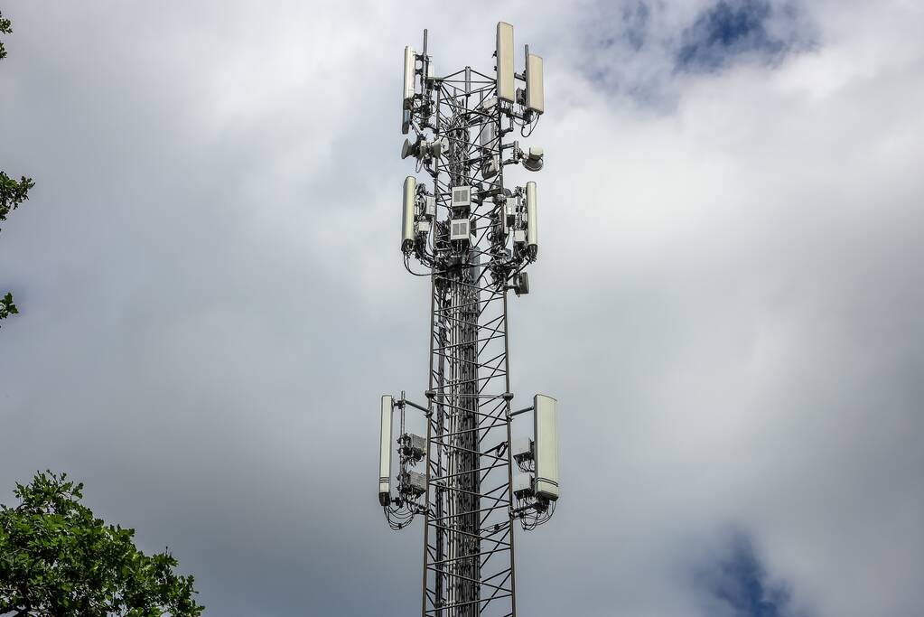 Wederom brand bij zendmast