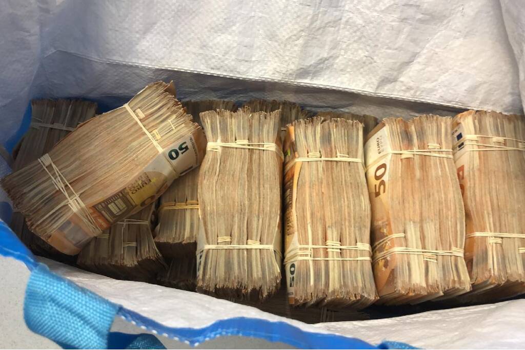 Bestuurder met 500.000 euro cashgeld deal gemaakt met Openbaar Ministerie