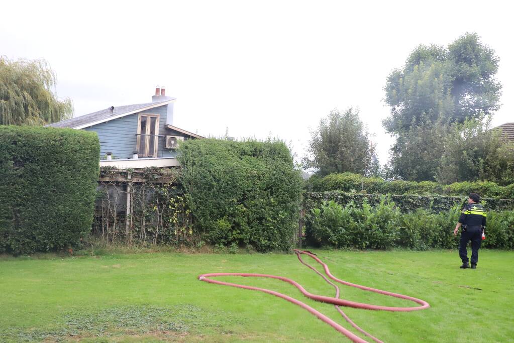 Veel rook bij brand in vrijstaande woning
