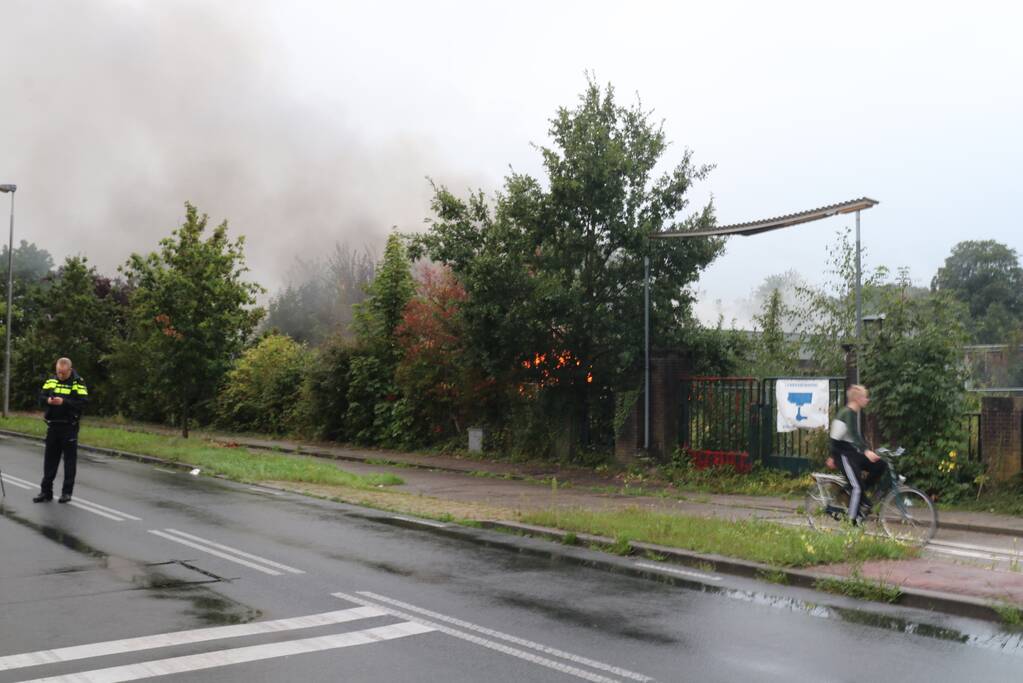 Uitslaande brand in voormalige zadelfabriek