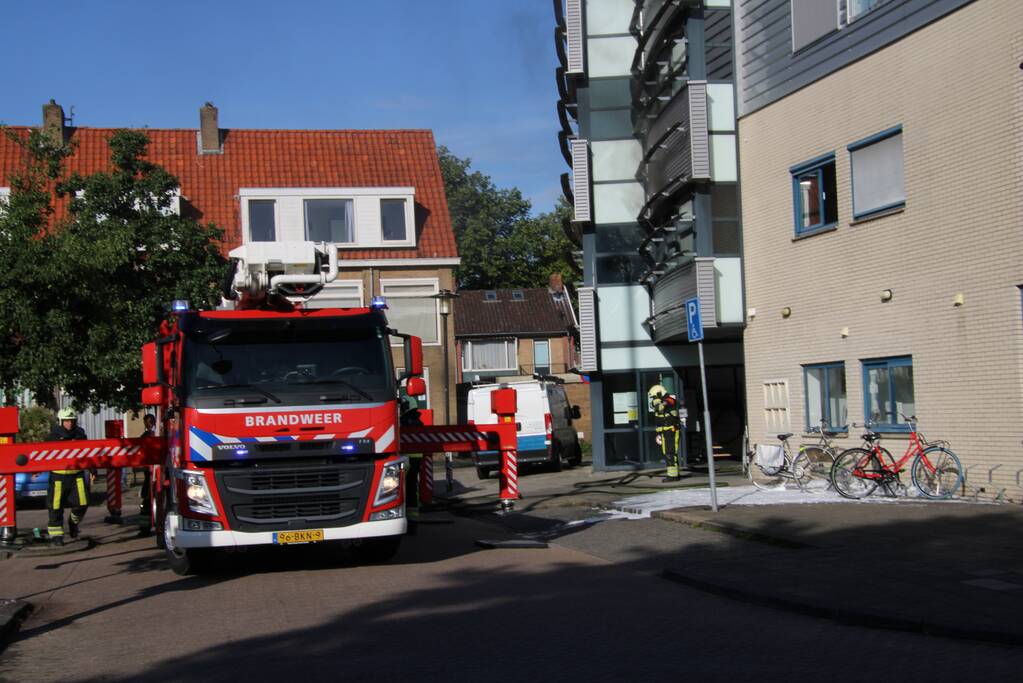 Veel rook bij brand in winkel