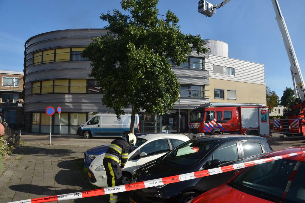 Veel rook bij brand in winkel