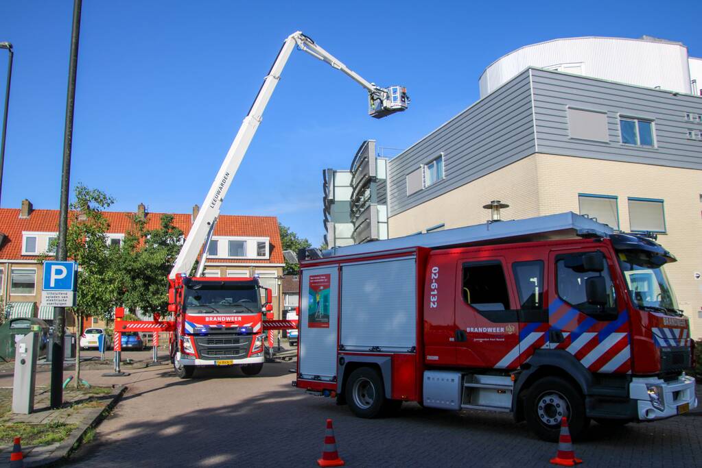 Veel rook bij brand in winkel