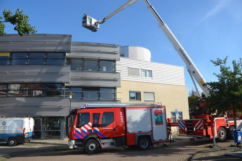 Veel rook bij brand in winkel