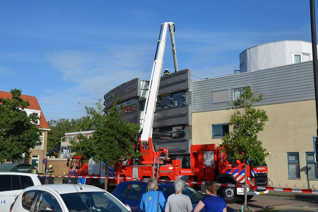 Veel rook bij brand in winkel