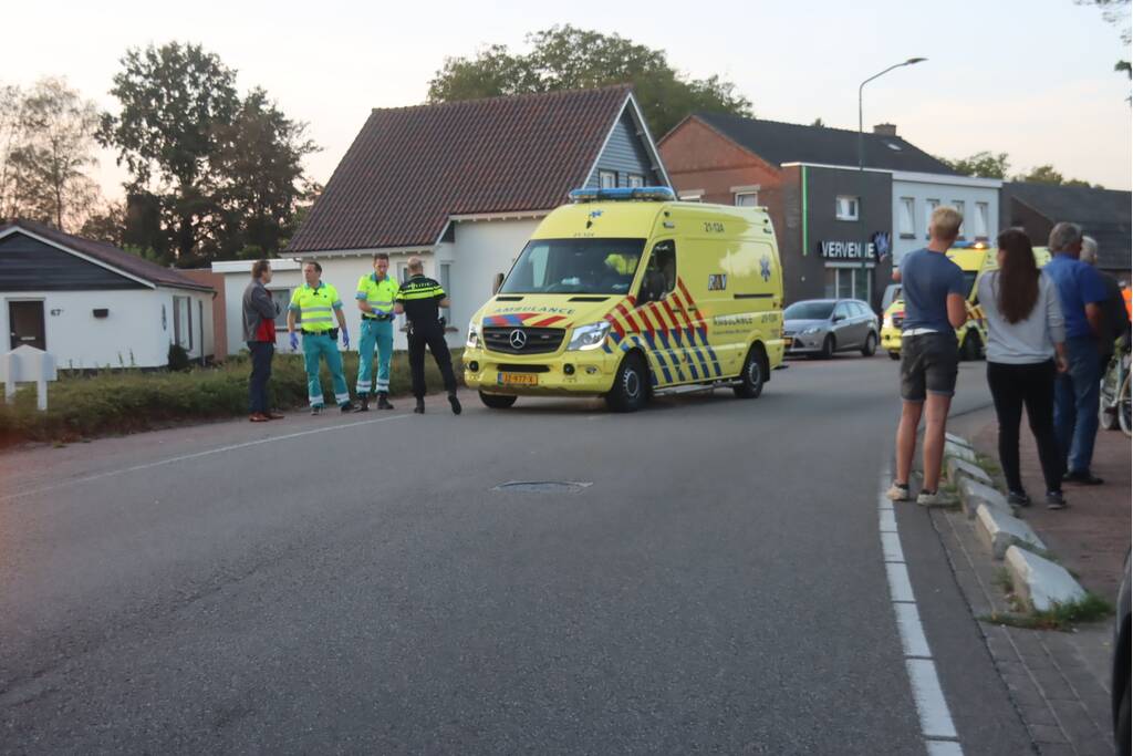 Fietser zwaargewond na aanrijding