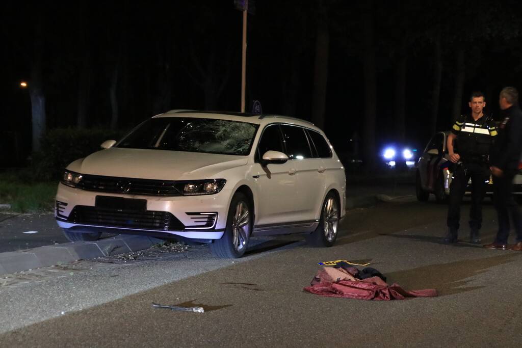 Fietsster gewond na aanrijding met auto